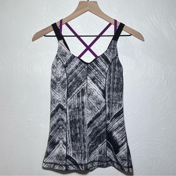 Lululemon Hot To Street Tank in Heat Wave White Black / Black / Regal Plum - Picture 3 of 7